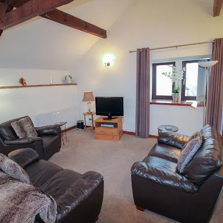 Stonefold Newbiggin * Newbiggin (Cumbria)
